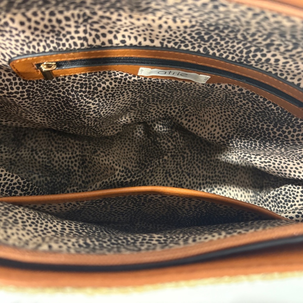 Atrie Tote - Picture 11 of 12